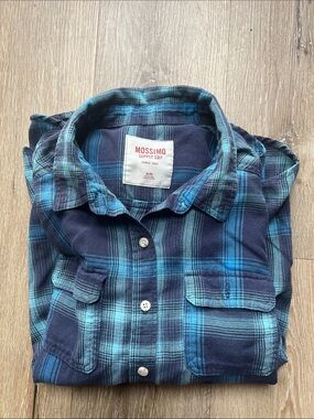 Mossimo Blue and Teal Plaid Button-Down Shirt
